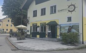 Schiffmeister Wesenufer